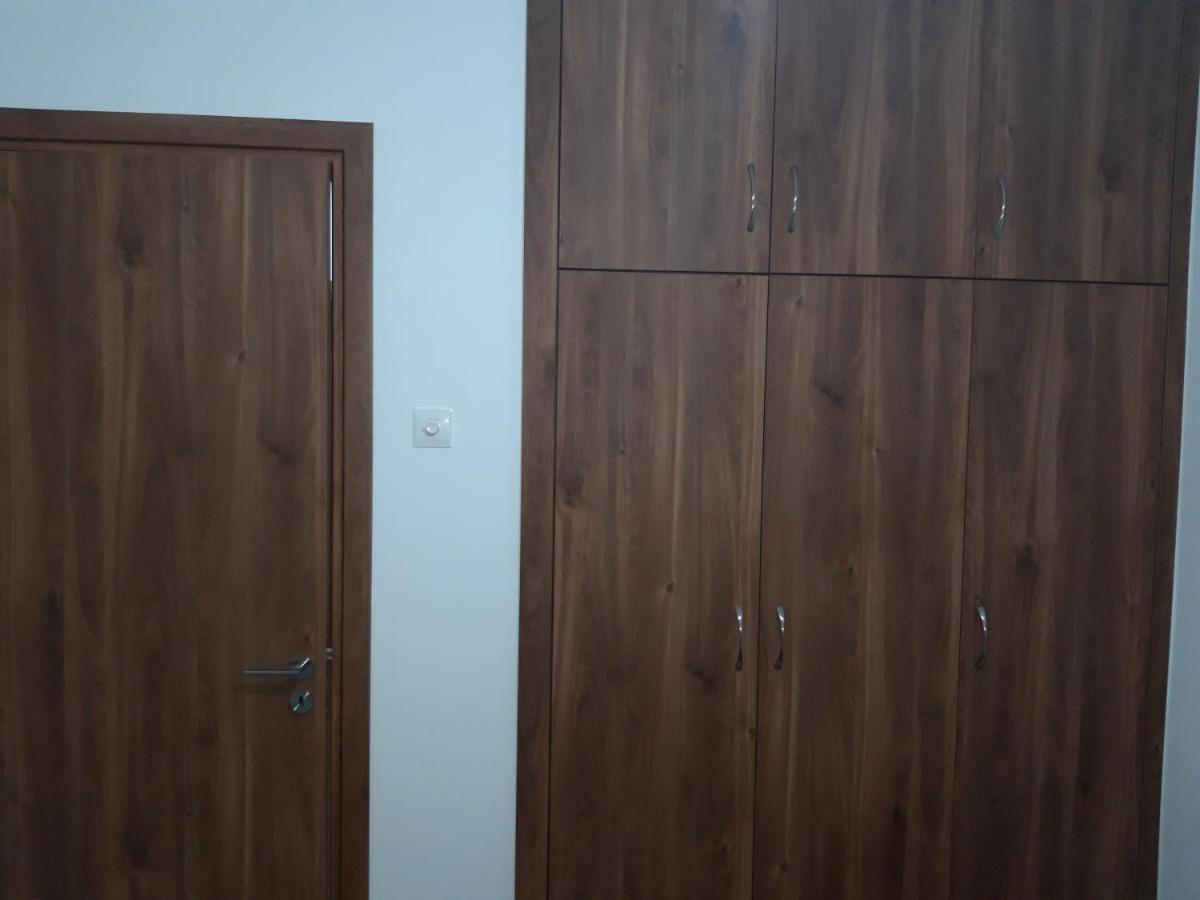 Costas Two-Bedroom Ground Floor Apartment Paphos Exterior photo